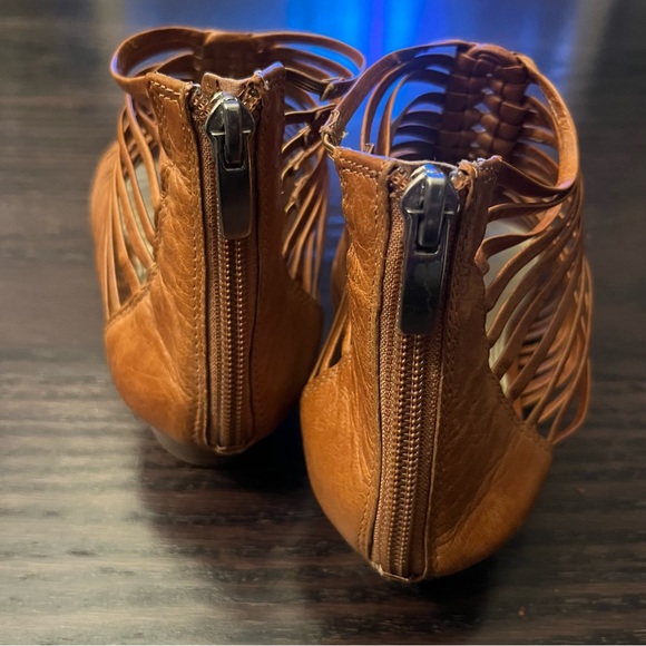 Enzo Angialini leather straps sandals,size 8.5,summer/spring fashion,small wedge - Picture 2 of 12